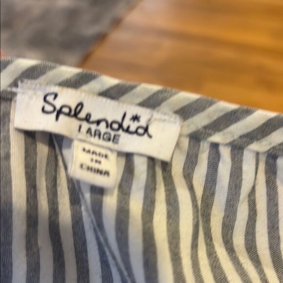 Splendid Gray and White Striped Top - Picture 2 of 9